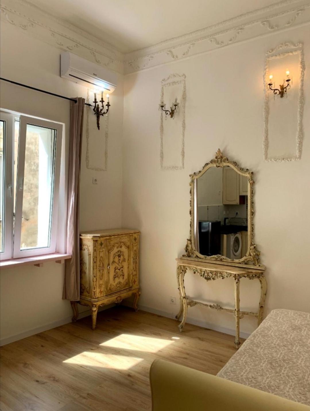 Historic Suite Next To The Castle Bari Kültér fotó